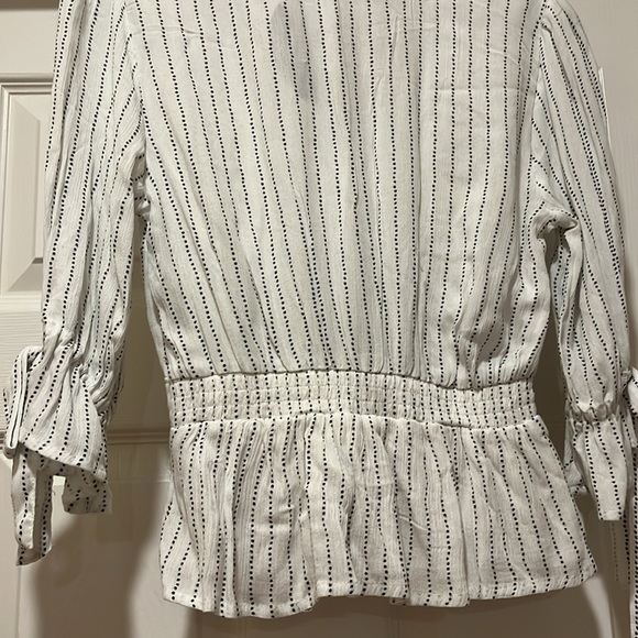 New Abercrombie & Fitch Top, Size S, White with Black Dots - Picture 4 of 5